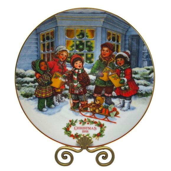Vintage 1991 Avon Christmas Porcelain Plate Perfect Harmony 22K Gold Trim - Picture 1 of 6